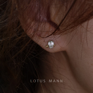 红蓝宝石 迷你骷髅耳钉 三款 Skulls