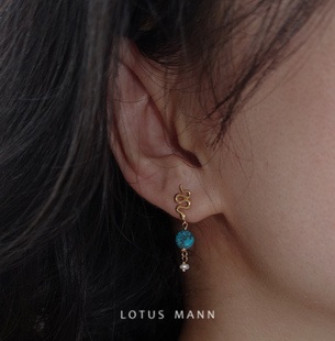 Snake&Pearls. 925银镀金 金蛇绿松石珍珠迷你吊坠耳环