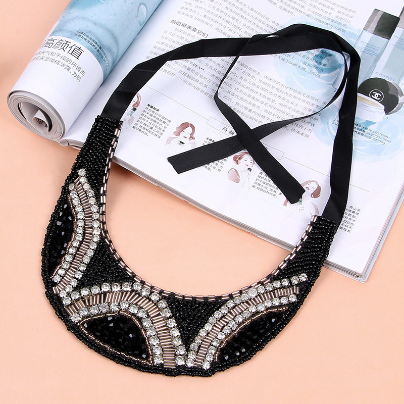 2019 NEW PRODUCT: WILD CLAVICLE ACCESSORIES KOREAN HAND HOOK MOON A DIAMOND CRYSTAL FAKE COLLAR FALSE COLLAR NECKLACE