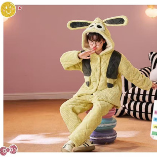 中大童步步啦女童卡通连帽家居服套装冬季三层夹棉加绒加厚可外穿