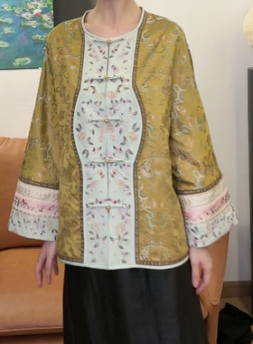 凤轩阁  2025新款 古法剪裁顶奢如意古着缠枝外套 61187