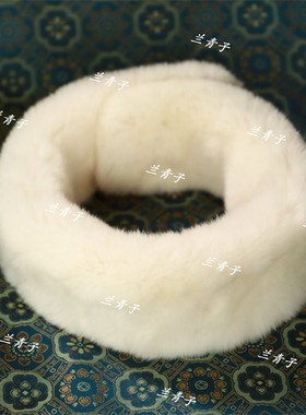 凤轩阁 专柜新款保暖好看獭兔毛围巾231102