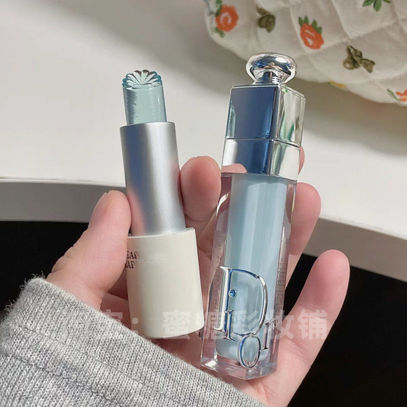 你有点太貌美了!小贝壳图案晶莹剔透蓝色膏体润唇膏保湿修护补水