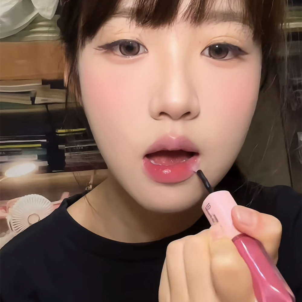 韩韩的 很爱心 木可诗平替双头唇釉D01树莓气泡水 玻璃唇镜面平价