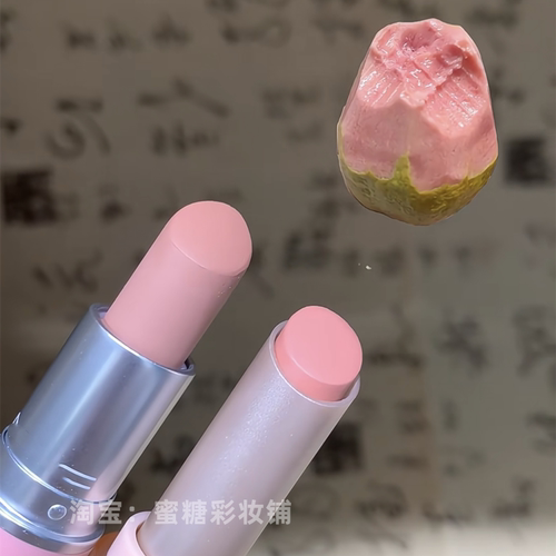 我去！替门永存啊 低饱和温柔木质裸杏色伪素颜口红唇膏松弛感ins