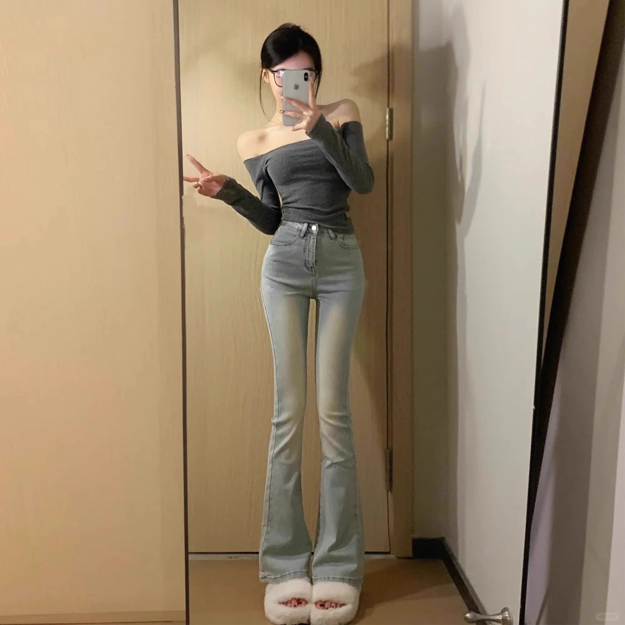 春夏新款美式辣妹高腰微喇牛仔裤女修身显瘦浅色拖地马蹄喇叭裤子