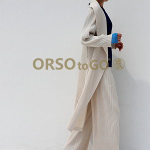 ORSO三宅褶皱春装新款西装领女外套中长款口袋风衣军绿色修身宽松