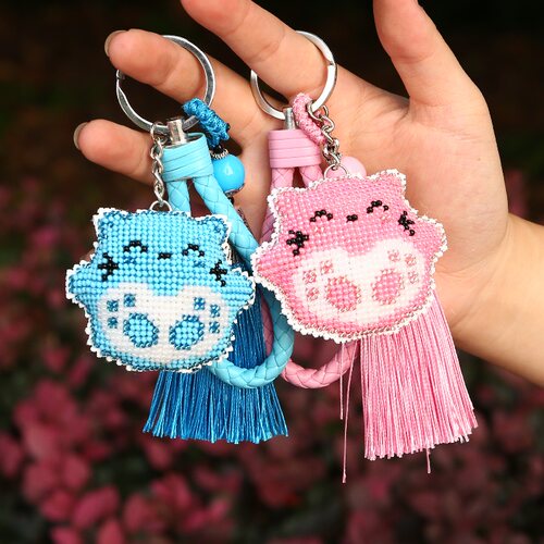 新款珠绣线小龙猫钥匙扣卡通成品