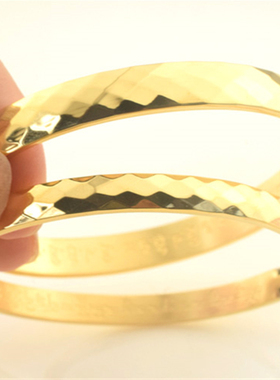 民族男女通用钛钢经典手镯手环