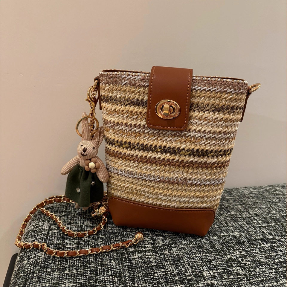 编织水桶包新款秋冬编织包精美链条单肩斜挎小包优雅感轻奢手机包