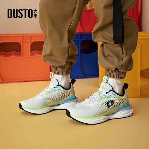 大东春季新款透气减震运动鞋