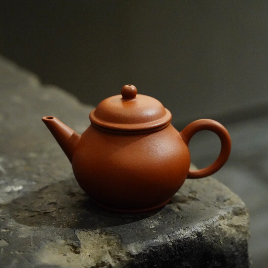 70年早期紫砂一厂原矿年糕土 红泥水平壶中国宜兴款工夫茶小品90c