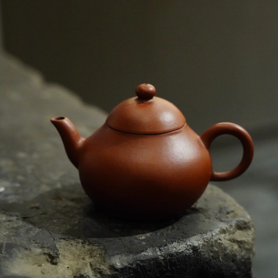 50年代日本回流紫砂全手梨形壶 原矿老朱泥工夫泡茶小品荆溪款90c