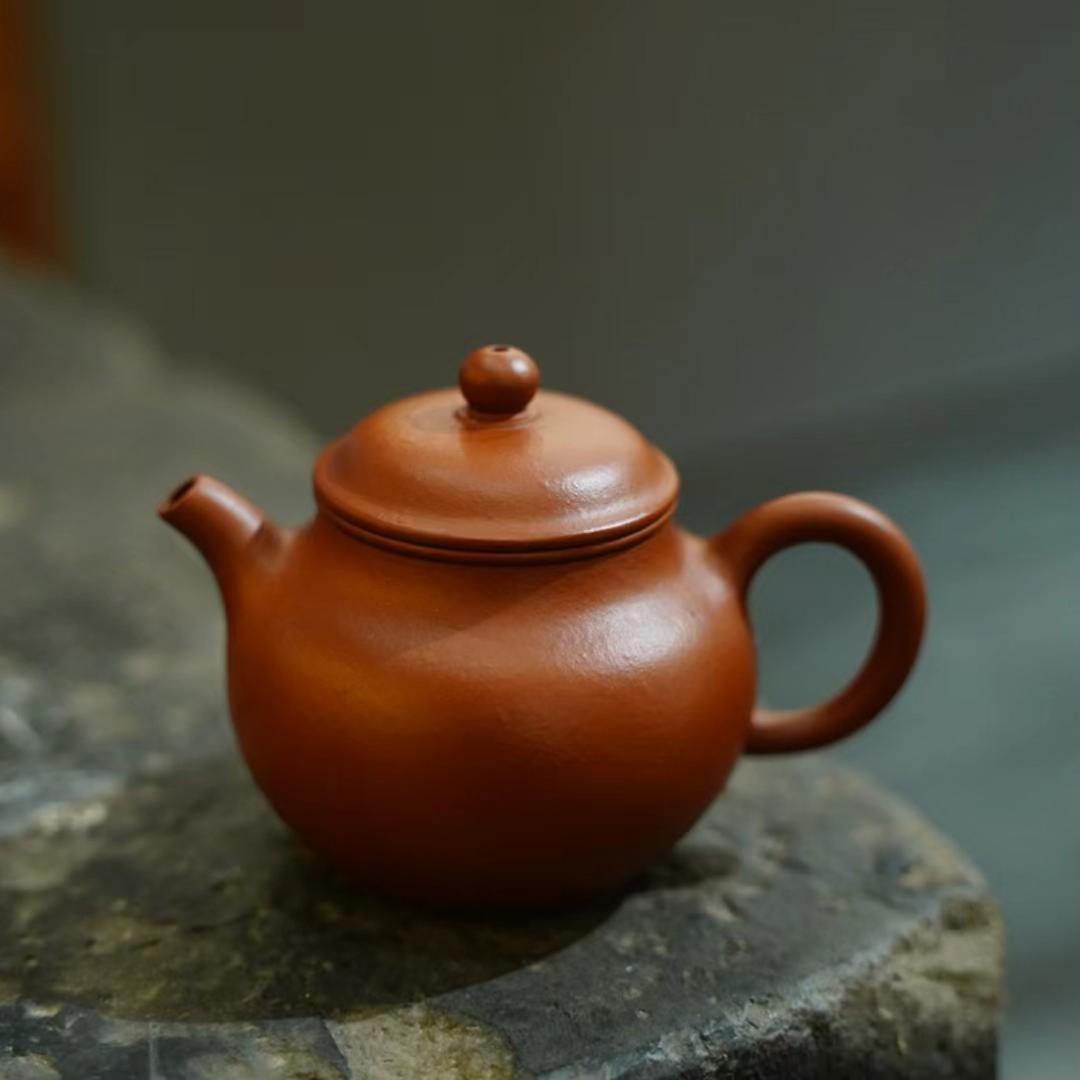 90年代台湾定制紫砂 黄龙山原矿老朱泥莲子壶 工夫泡茶茗记款140c