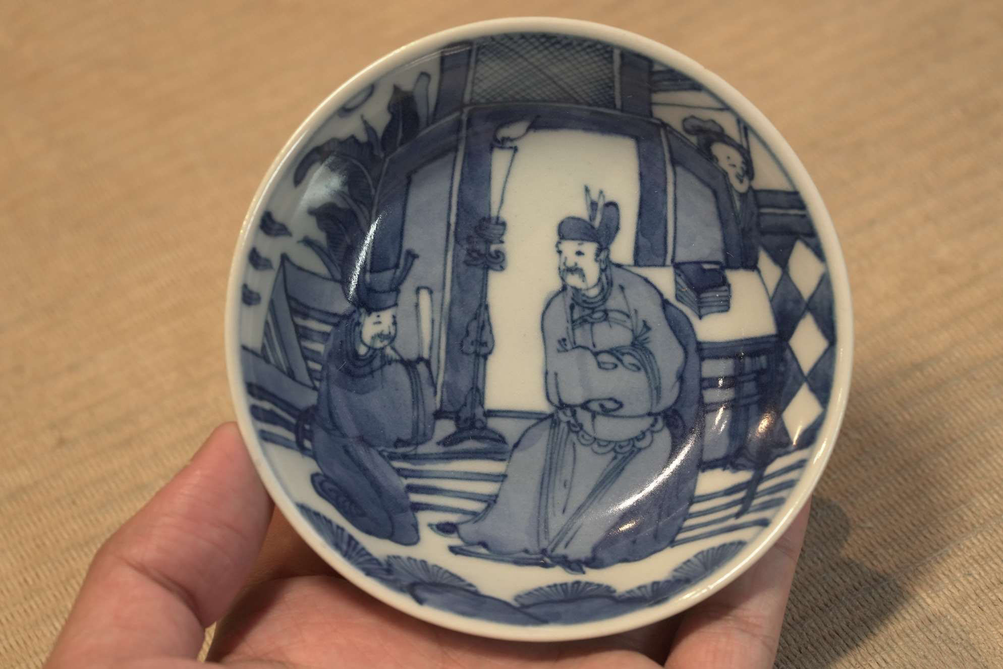 古器物清代青花瓷笔洗 手绘古典人物图 卧足底圆小蝶壶承长命富贵