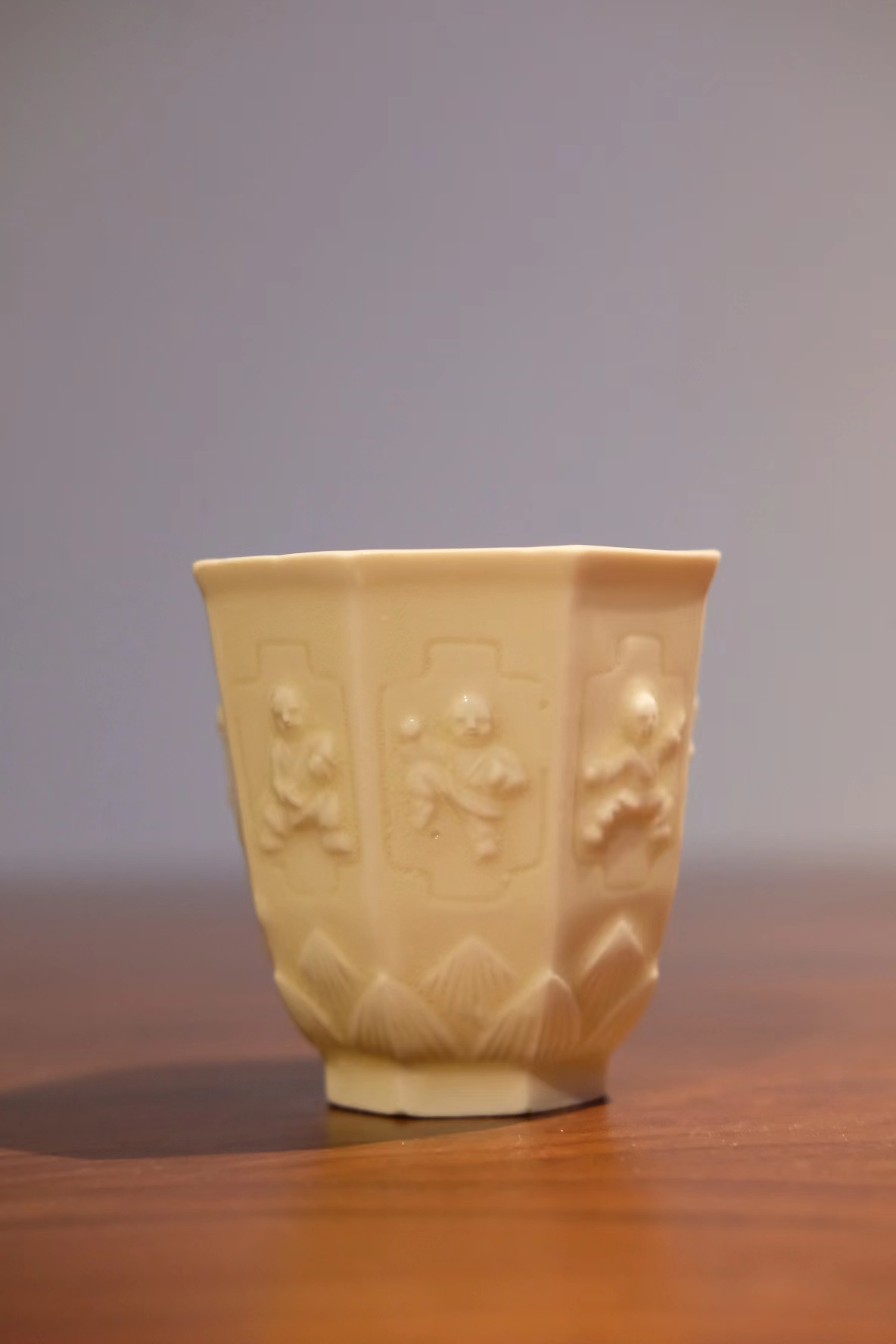 90年代台定德化白瓷八方杯 象牙暖白定窑 八大金刚罗汉大号主人杯