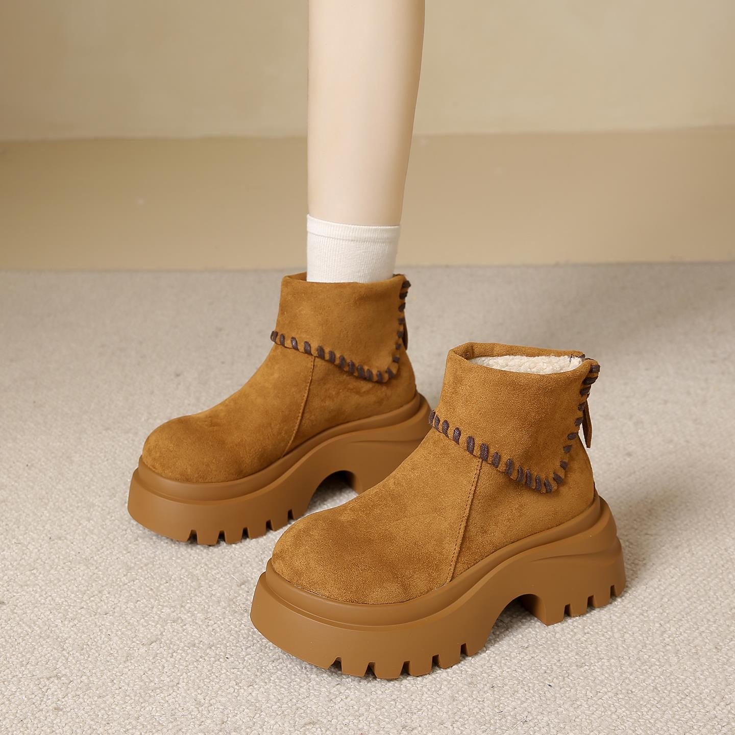 小个子厚底松糕底勃肯马丁靴女34小码秋冬新款时尚加绒保暖雪地靴