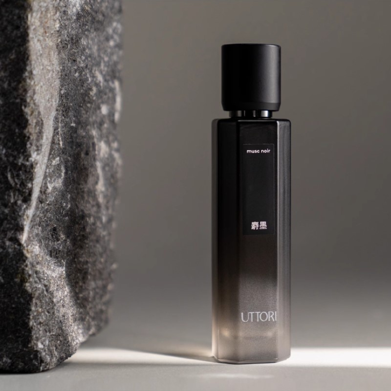 五朵里麝墨香水温柔沉沦男神香