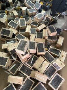 中蜂蜂群带王蜜蜂活体养殖带子脾阿坝中蜂带蜂箱中华土蜂出售笼蜂