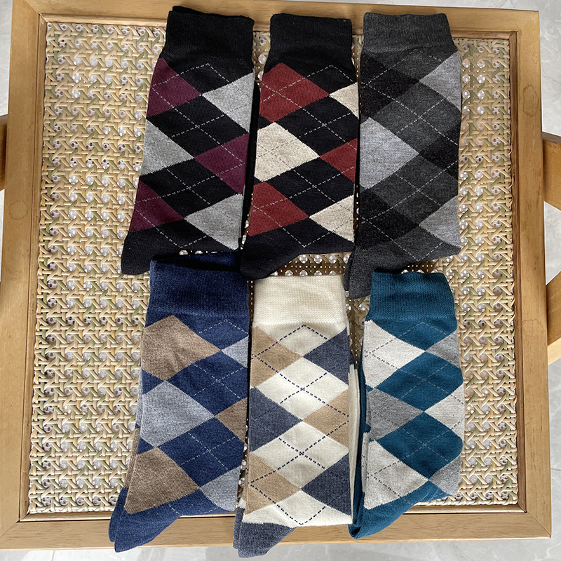新款外贸日单U家纯棉男士菱形格商务袜正装绅士西装袜中筒四季款