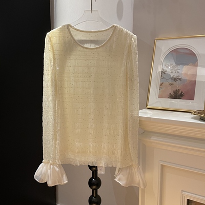 魅鹊2025秋冬新款浪漫温柔仙女风波点重工钉钻宽松喇叭袖小衫上衣