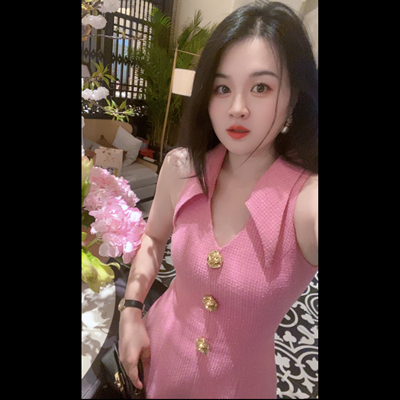 魅鹊2025夏季新款法式小众设计感洋气挂脖翻领高腰小香风连体裤短