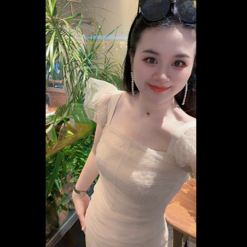 魅鹊 52601【香纱公主】小众设计感仙气香槟色收腰吊带连衣裙