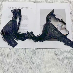 女士超小内衣钢托花边文胸四分之一杯紫粉黑三色
