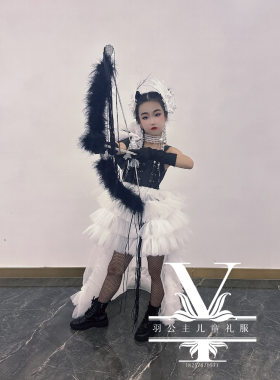 羽公主儿童礼服女车模