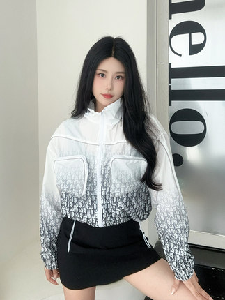新款2025夏季高端复古印花防晒服薄款连帽夹克外套小个子开衫外搭