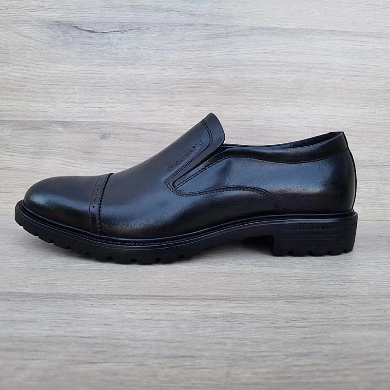 小牛皮商务皮鞋男英伦百搭轻便