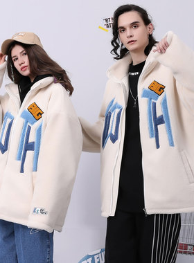 bt绣花落肩袖羊羔摇粒绒字母立领宽松棉服衣男女同款米白色外套