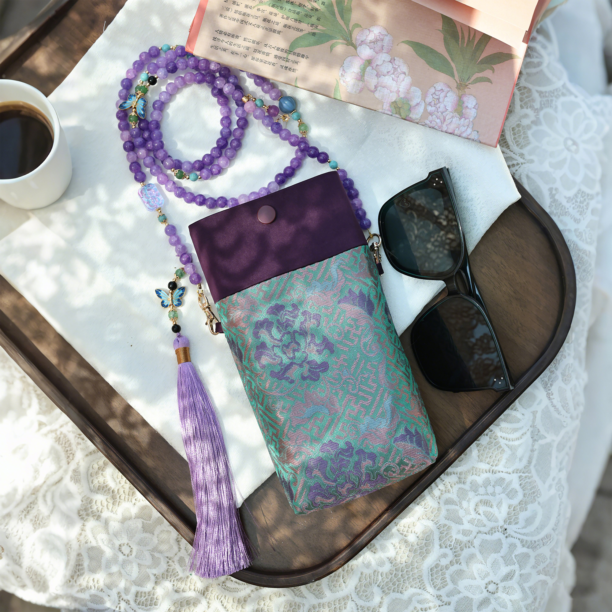 紫蓝宝相花新中式珠链手机包