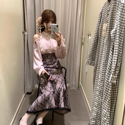 清楚系优雅粉紫蕾丝连衣裙