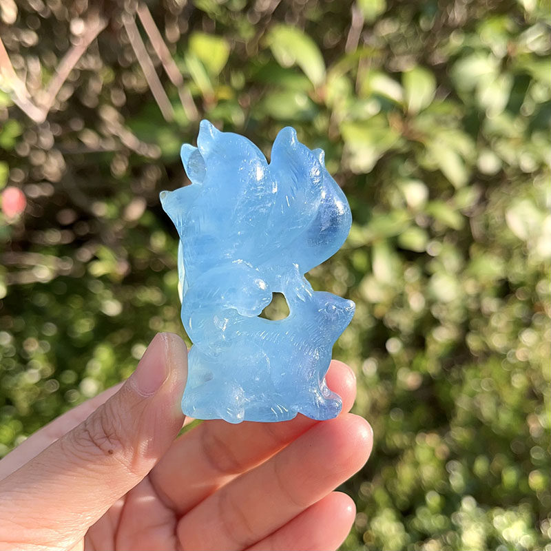 天然海蓝宝水晶九尾狐