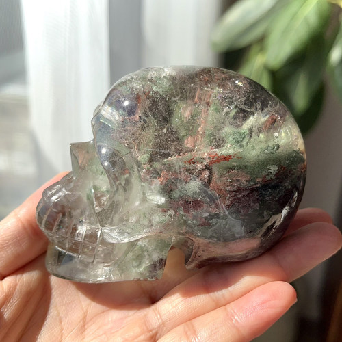 天然绿幽灵水晶头骨摆件