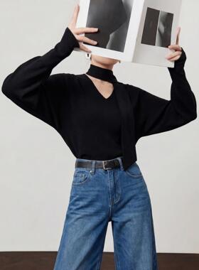 「京京」2026春韩版蝙蝠袖宽松V领修身长袖小众设计T恤HBZWM80029