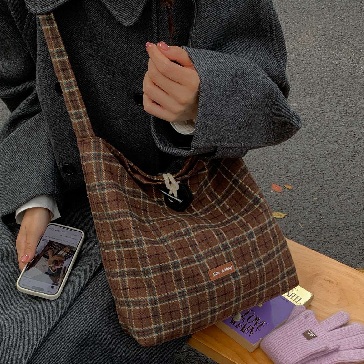 格子帆布包女2025新款韩系慵懒风