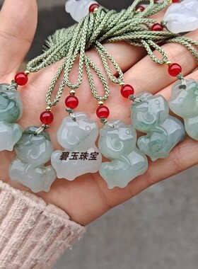 批发生肖属马玉坠天山翠小唐马吊坠挂件玉石本命年礼物天然金丝玉