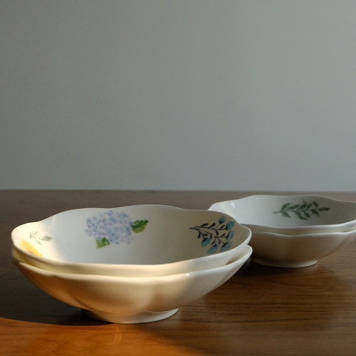 春自在 家用餐具瓷器骨瓷盘月光盘深菜盘汤盘饭盘甜品盘子