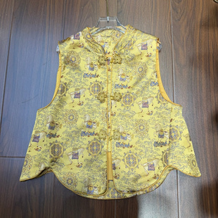 新中式立领盘扣织锦马甲女国风气质百搭坎肩复古背心2026春装新款