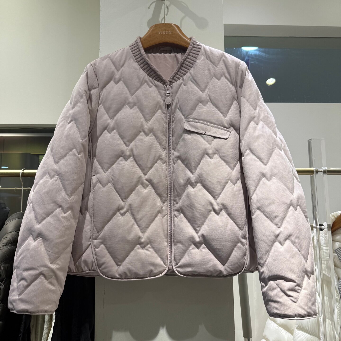 2026冬装新款羽绒服女短款圆领拉链外套90鸭绒保暖减龄针织领拼接