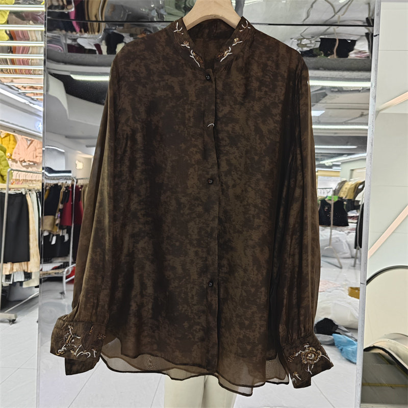 2026春装新款新中式立领刺绣衬衫女长袖气质百搭显瘦高端领口钉珠,女装/女士精品,衬衫,淘宝优惠券,粉丝福利购,淘宝优惠卷