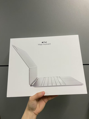 2025款 Apple/苹果 妙控键盘 适用于11寸 M5/iPad Pro (M4)原装正品新款磁吸带触摸板13寸
