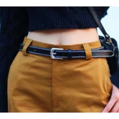 棕色休闲裤真皮窄皮带