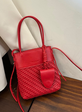 SELIN WISS潮流手工编织手提包休闲手提水桶包新款百搭斜挎手机包