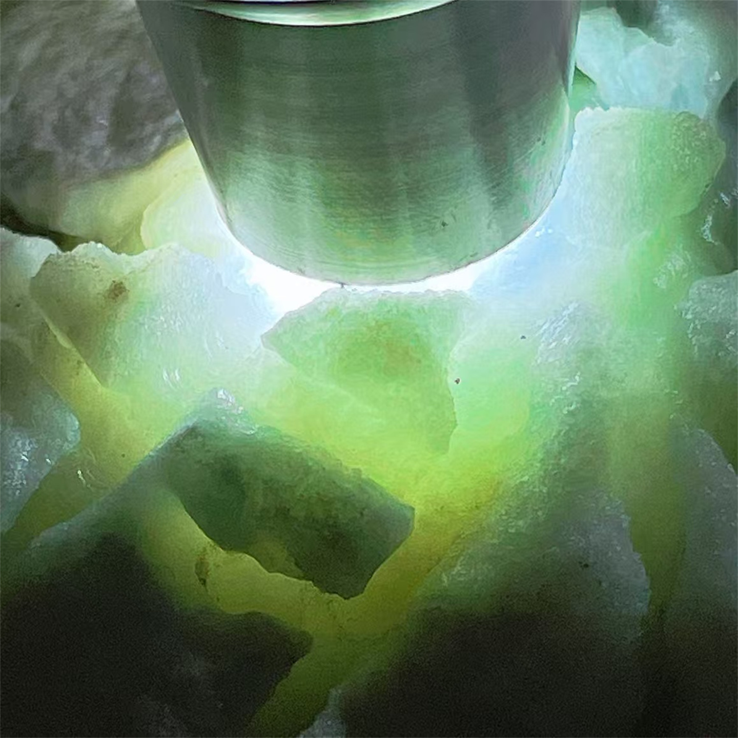 T12198 缅甸天然翡翠原石老坑木那场口开窗手镯料 重3.3公斤