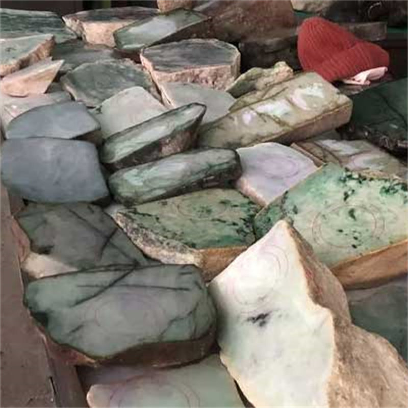 缅甸天然A货翡翠原石玉石边角料切割料牌子料随机发货50元/2公斤