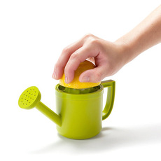 Лимоновыжималка 柠檬手动榨汁机创意绿色洒水壶造型 lemon juicer 挤柠檬器peleg