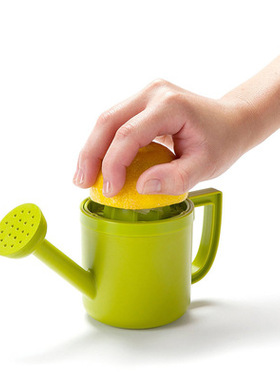 柠檬手动榨汁机创意绿色洒水壶造型 lemon juicer 挤柠檬器PELEG